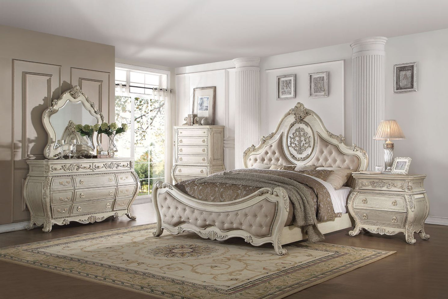 Ragenardus Queen Bed