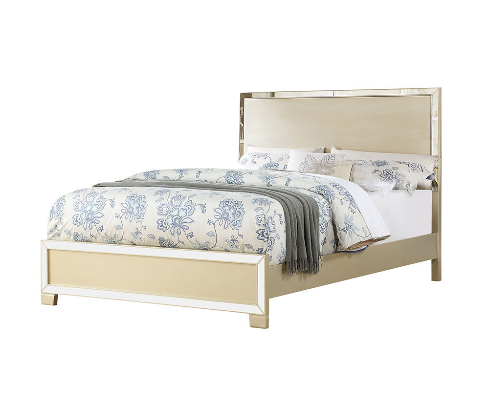 Voeville II Eastern King Bed