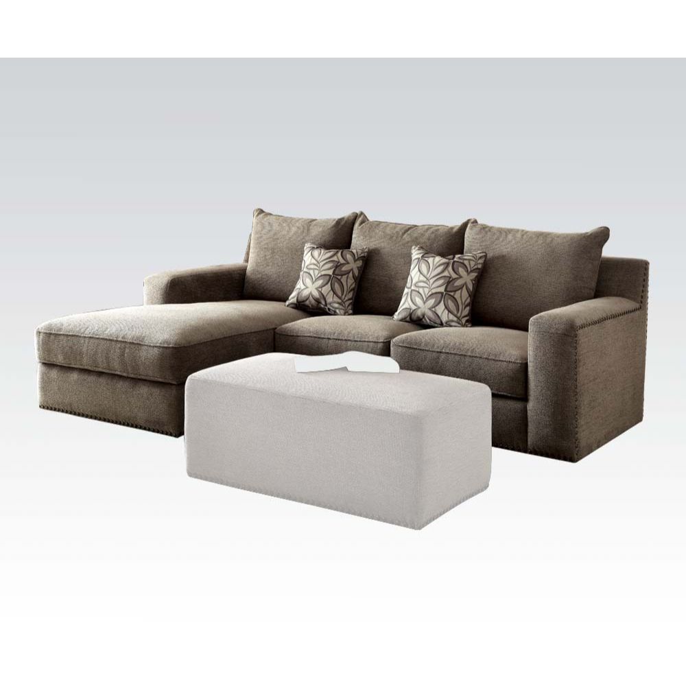 Ushury Sectional Sofa