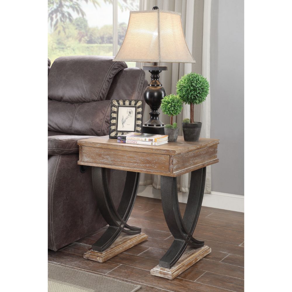 Pellio End Table