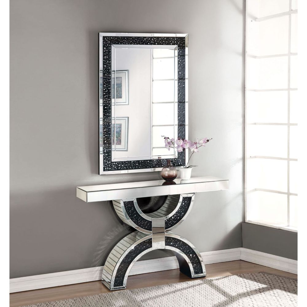 Noor Accent Table