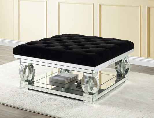 Lotus Ottoman