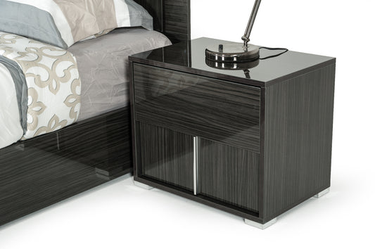 Modrest Ari Italian Modern Grey Nightstand