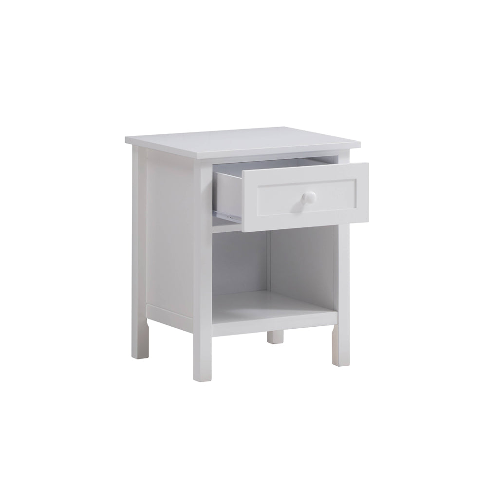 Iolanda Nightstand