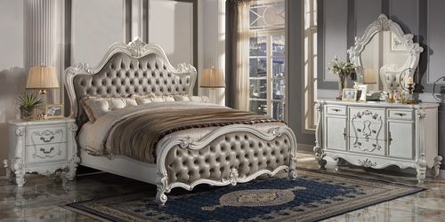 Versailles II California King Bed